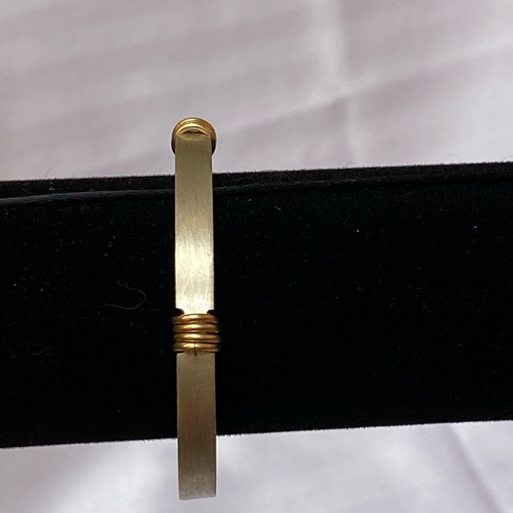 5/$20⭐️Cuff bracelet - Picture 3 of 8